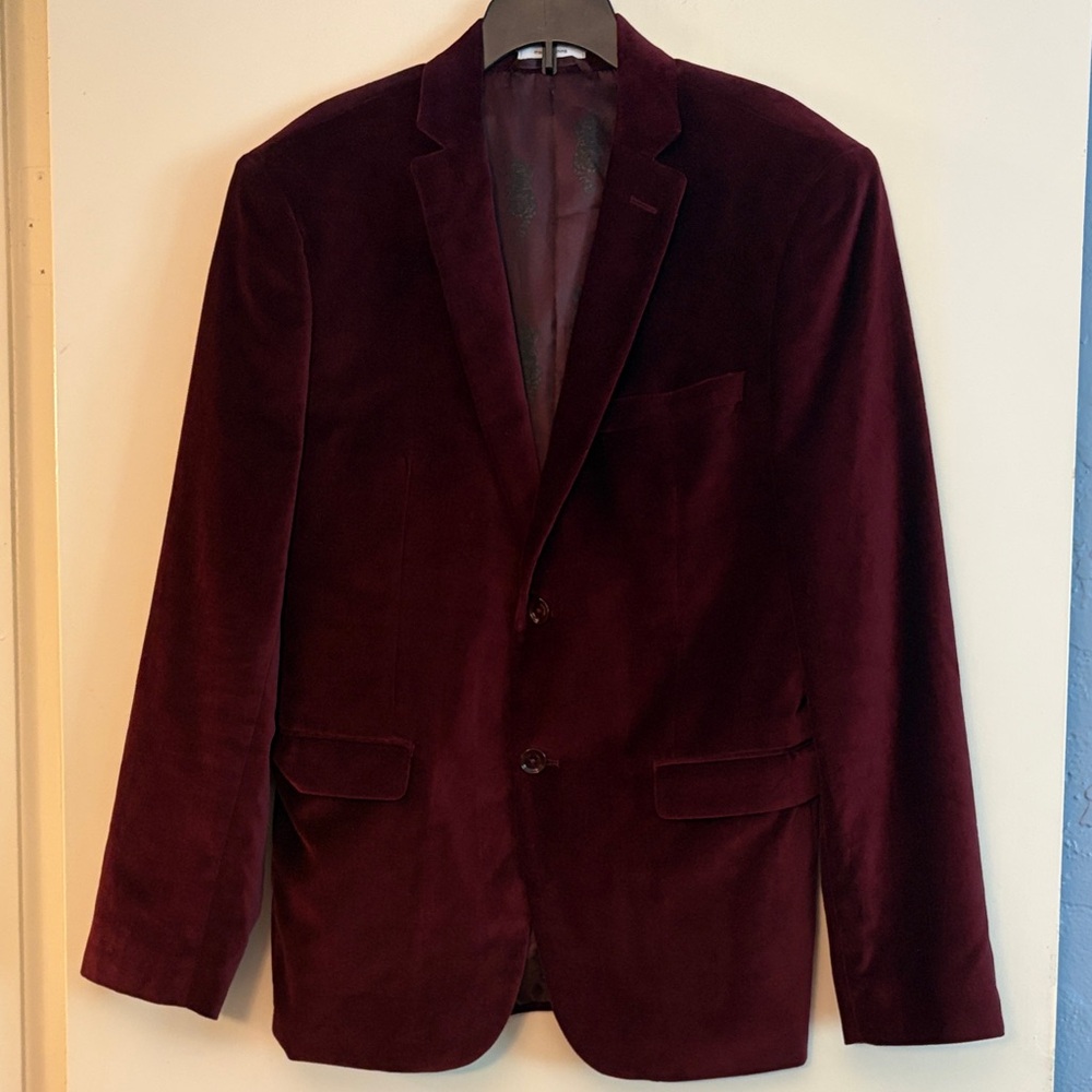 Bar III Men's Burgundy Velvet Sport Coat Blazer, size 38S